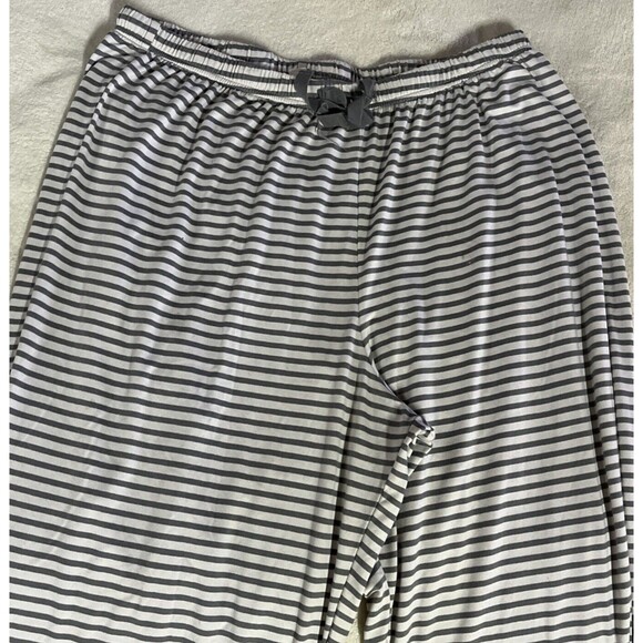 Croft & Barrow Womens Pajama Set Gray Top & Striped Pants Size Large Soft - Picture 5 of 8